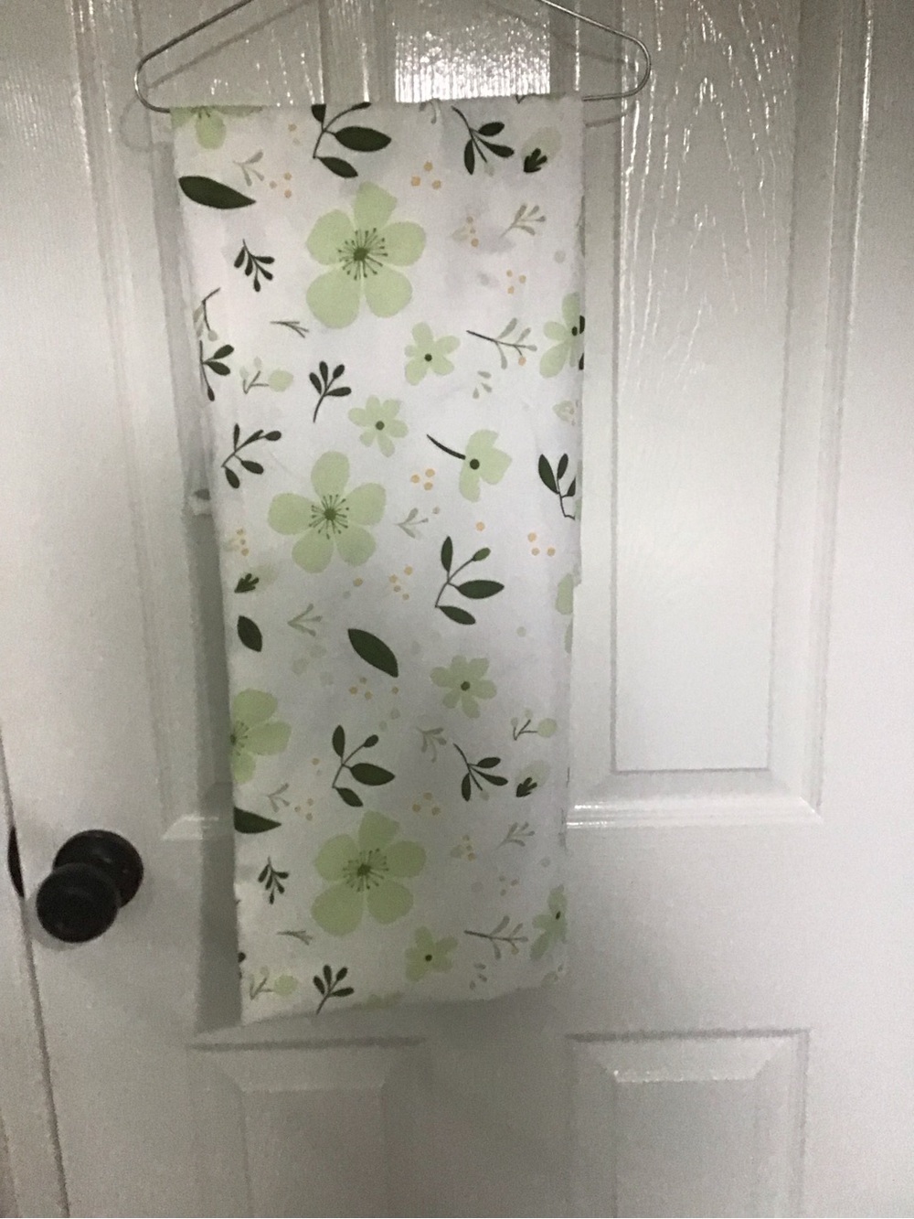 Floral Green Cotton Table Linen - Elegant Spring Pattern